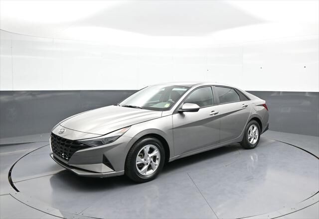 2023 Hyundai ELANTRA SE
