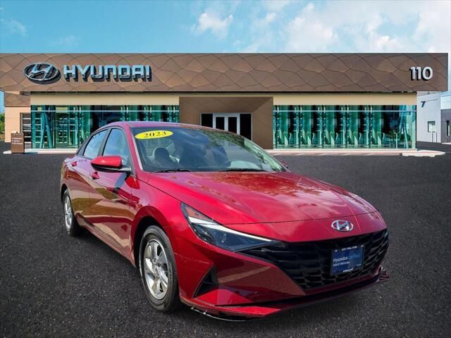 2023 Hyundai ELANTRA SE — photo 1 of 37