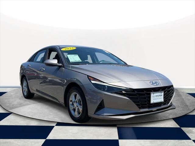 2023 Hyundai ELANTRA SE