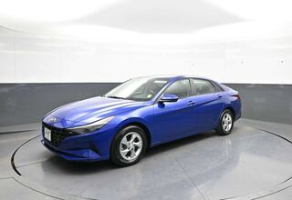 2023 Hyundai Elantra SE