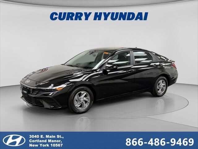 2024 Hyundai ELANTRA SE