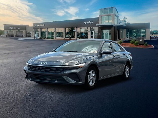 2024 Hyundai ELANTRA SE