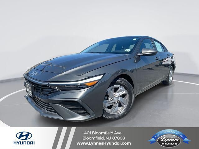 2024 Hyundai ELANTRA SE — photo 1 of 13