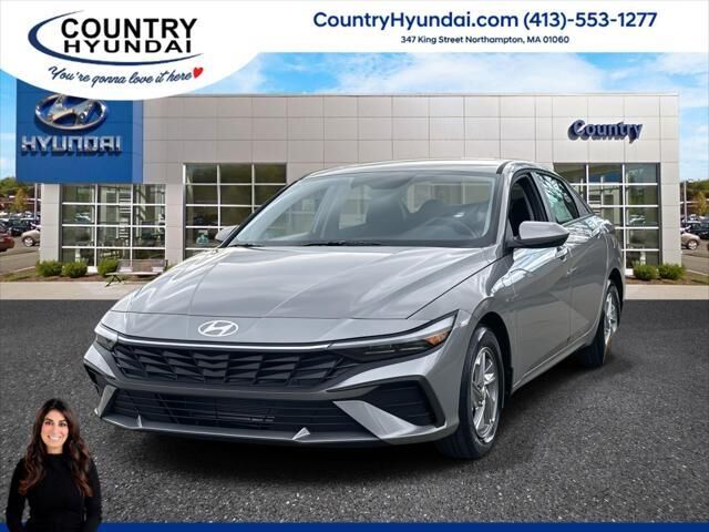 2026 Hyundai ELANTRA SE