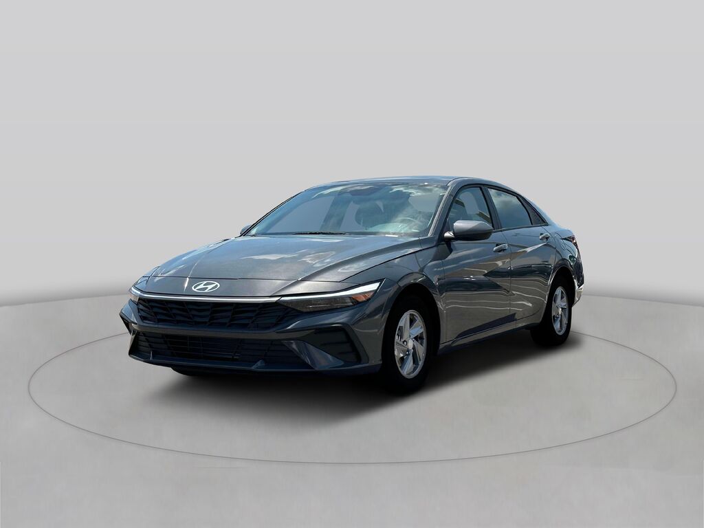 2024 Hyundai ELANTRA SE — photo 1 of 7