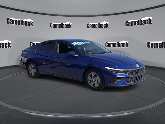 2025 Hyundai ELANTRA SE