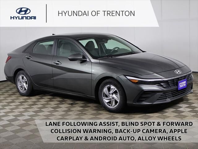 2024 Hyundai ELANTRA SE — photo 1 of 13