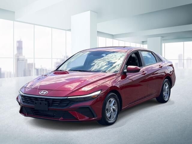 2024 Hyundai ELANTRA SE