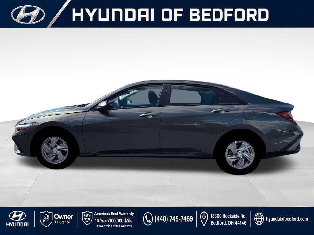 2026 Hyundai Elantra SE — photo 1 of 2