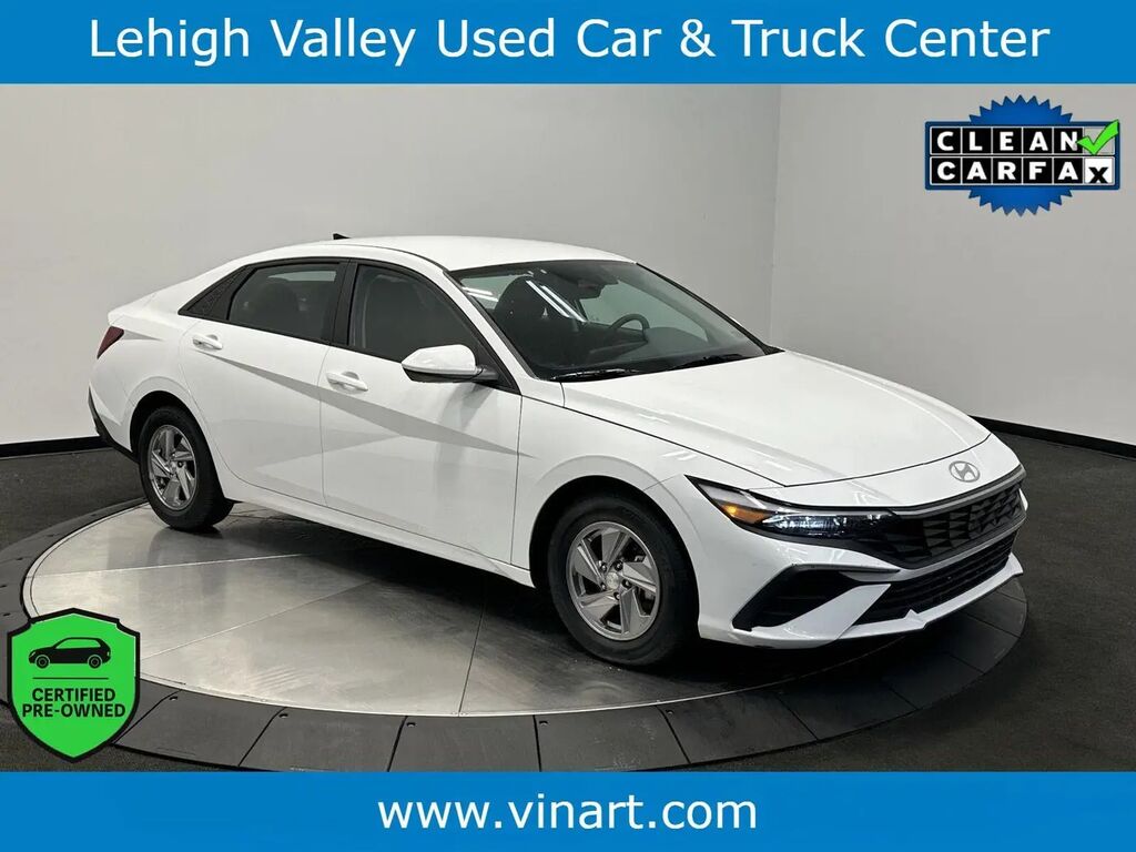 2024 Hyundai ELANTRA SE — photo 1 of 13