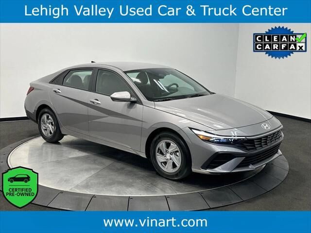 2024 Hyundai ELANTRA SE