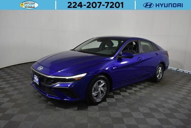 2024 Hyundai ELANTRA SE