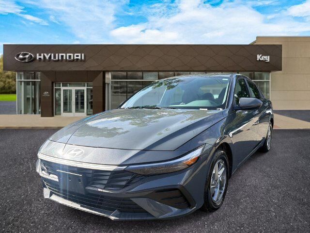 2026 Hyundai ELANTRA SE — photo 1 of 13