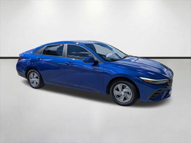 2024 Hyundai ELANTRA SE — photo 1 of 13