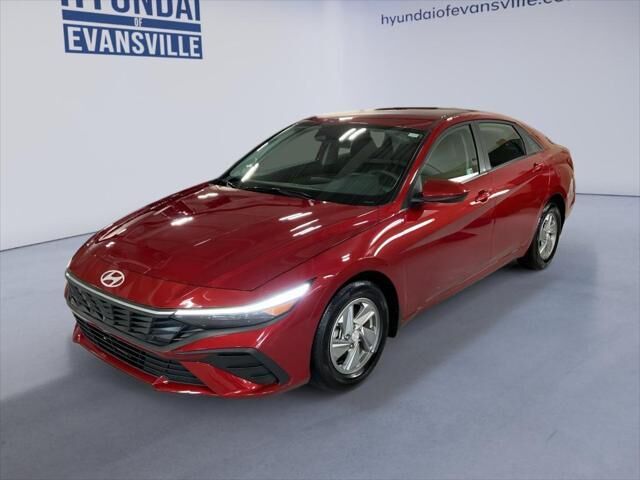 2025 Hyundai ELANTRA SE
