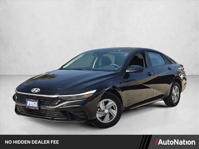 2025 Hyundai ELANTRA SE