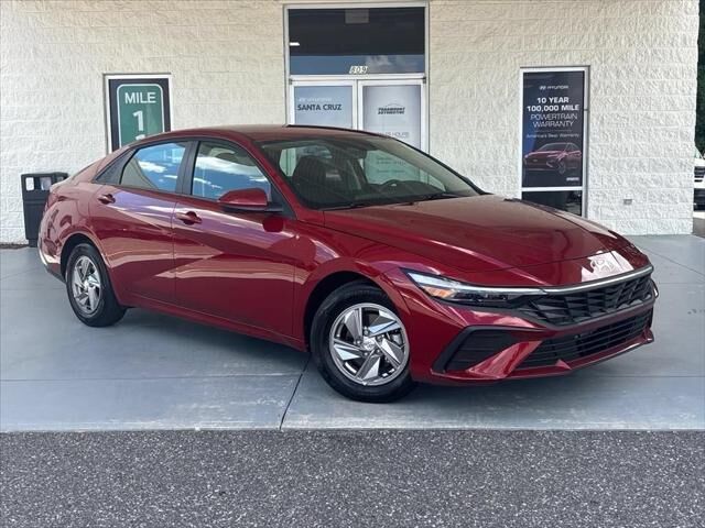 2025 Hyundai ELANTRA SE