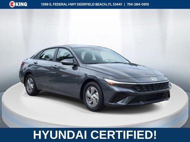 2026 Hyundai ELANTRA SE