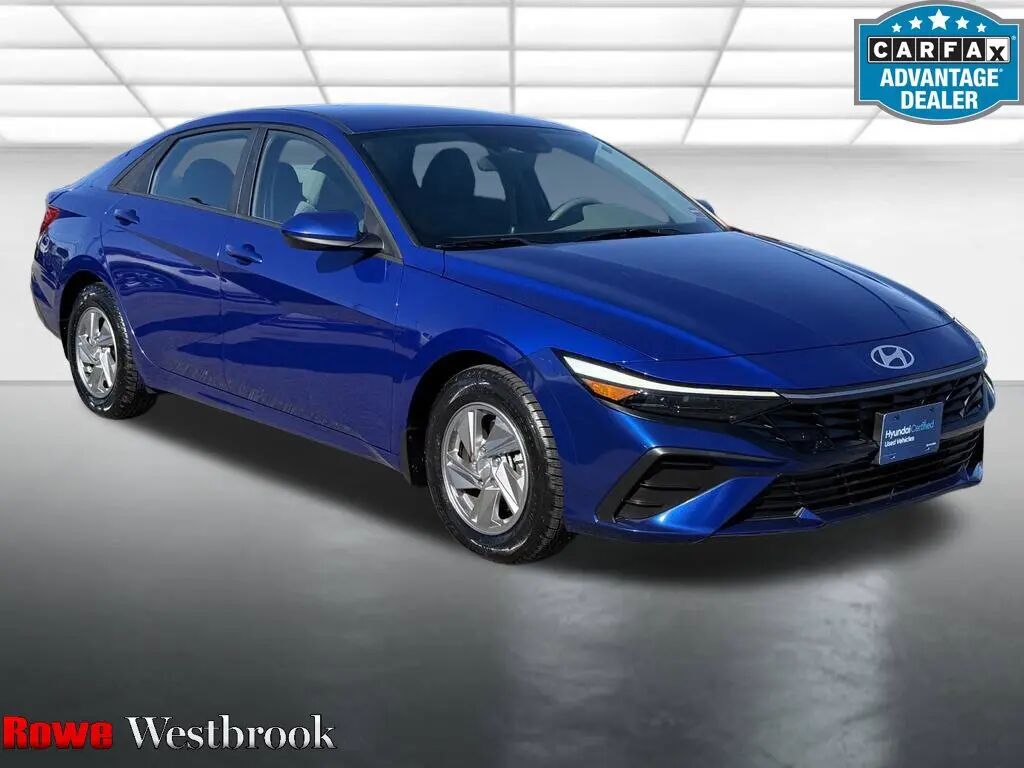 2024 Hyundai ELANTRA SE — photo 1 of 13