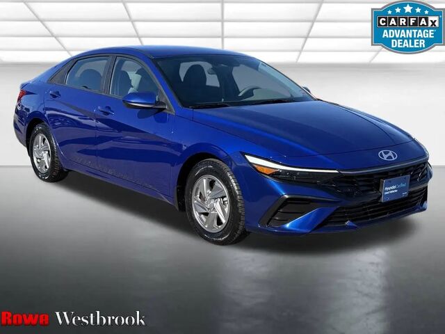2024 Hyundai ELANTRA SE