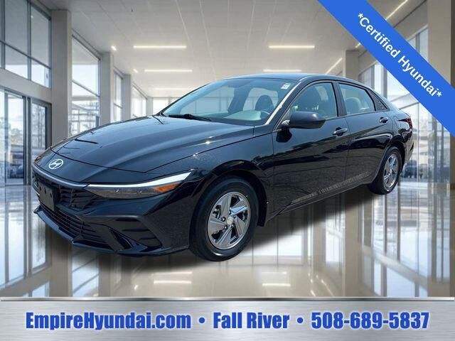 2024 Hyundai ELANTRA SE — photo 1 of 33
