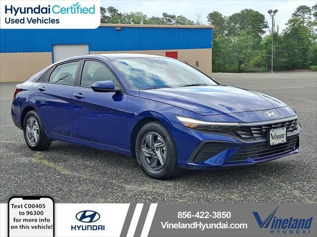 2025 Hyundai ELANTRA SE — photo 1 of 13