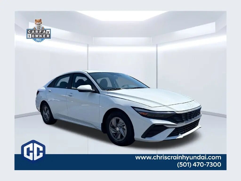 2025 Hyundai ELANTRA SE — photo 1 of 13