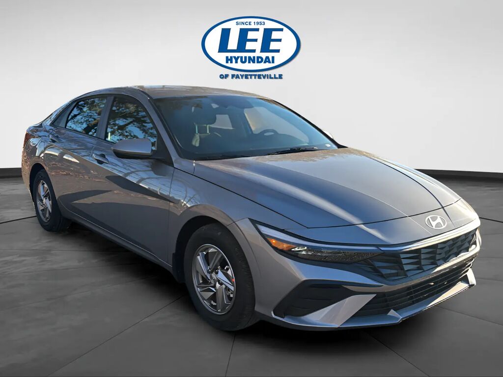 2026 Hyundai ELANTRA SE — photo 1 of 13
