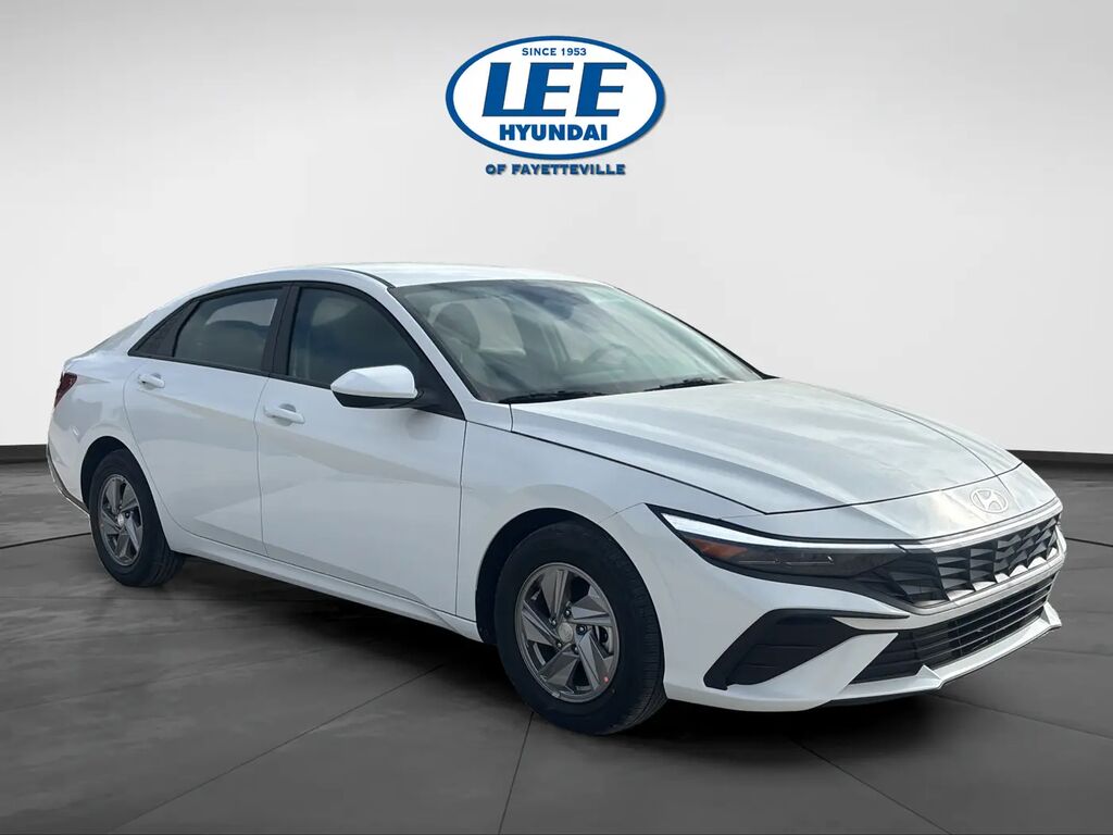 2026 Hyundai ELANTRA SE — photo 1 of 13
