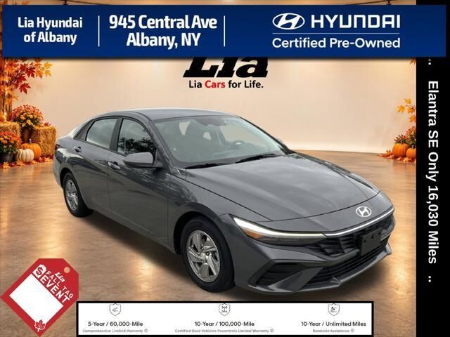 2024 Hyundai ELANTRA SE