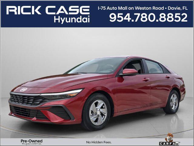 2024 Hyundai ELANTRA SE