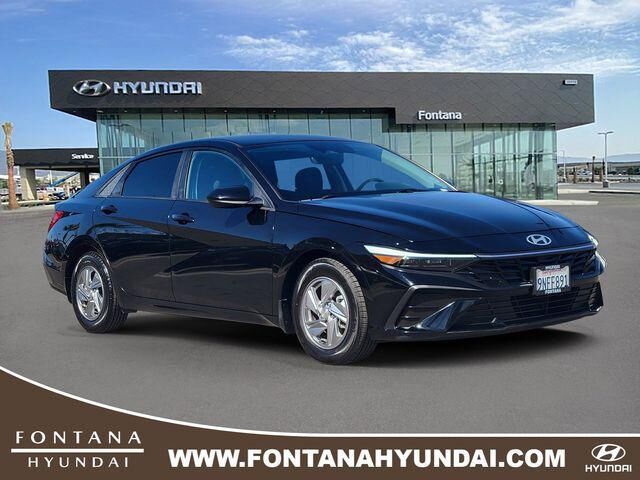 2024 Hyundai ELANTRA SE — photo 1 of 13
