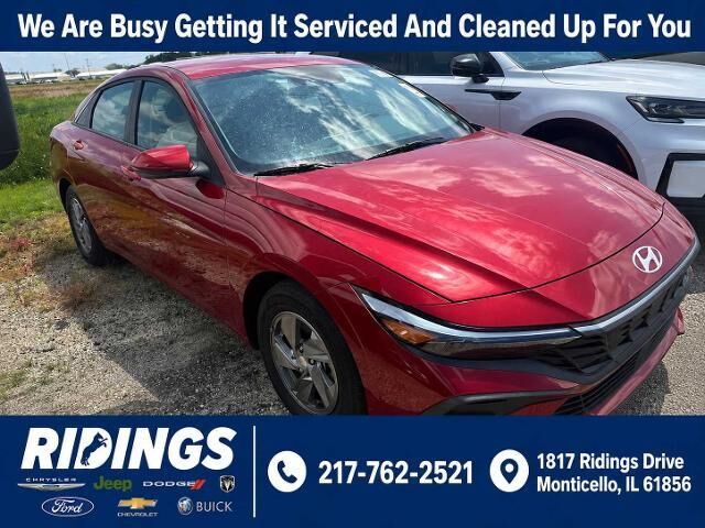 2024 Hyundai ELANTRA SE — photo 1 of 6
