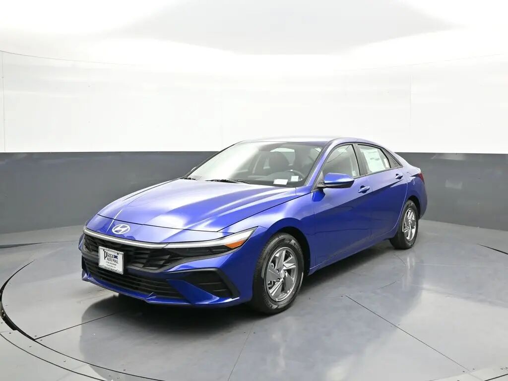 2025 Hyundai ELANTRA SE — photo 1 of 26