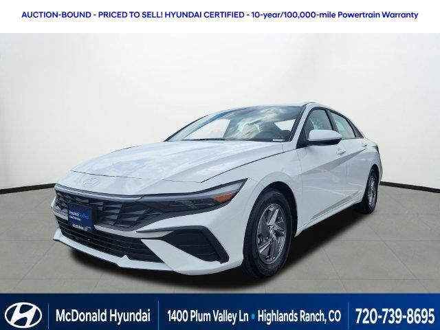 2025 Hyundai ELANTRA SE