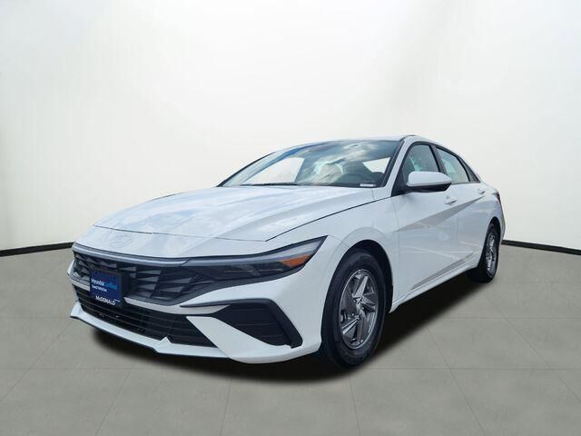 2025 Hyundai ELANTRA SE — photo 1 of 39