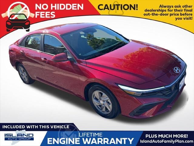 2025 Hyundai ELANTRA SE