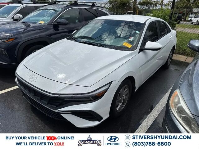 2025 Hyundai ELANTRA SE