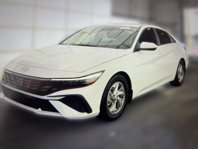 2026 Hyundai ELANTRA SE — photo 1 of 13