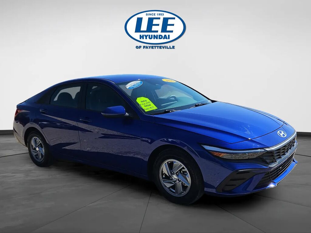 2026 Hyundai ELANTRA SE — photo 1 of 13