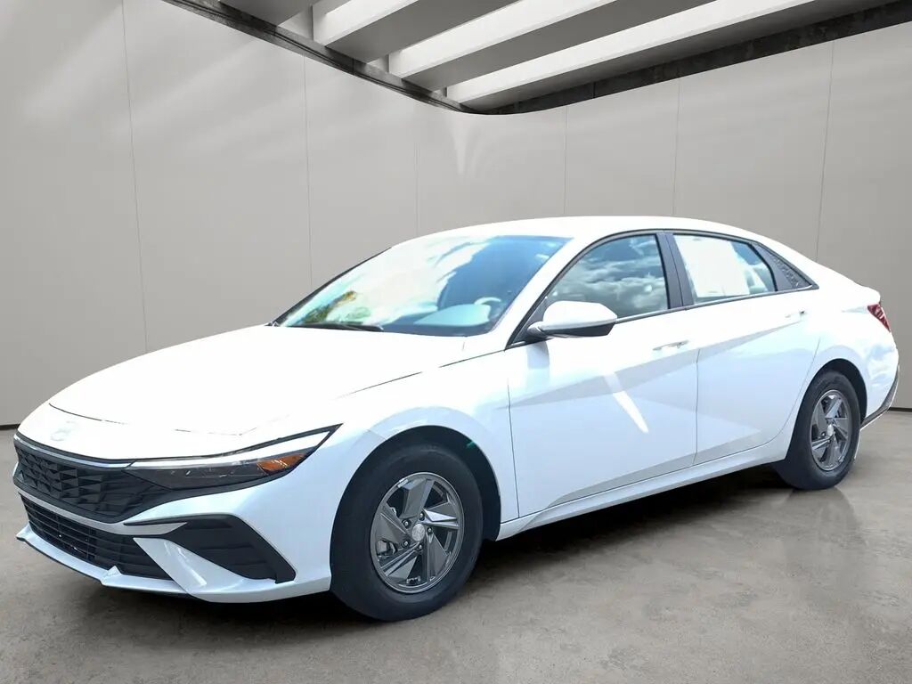2026 Hyundai ELANTRA SE — photo 1 of 13