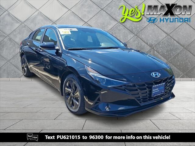 2023 Hyundai ELANTRA SEL — photo 1 of 29