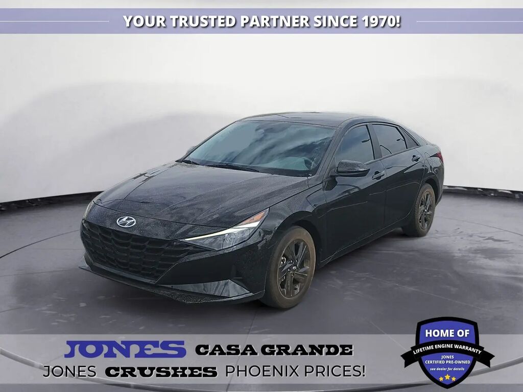2023 Hyundai ELANTRA SEL — photo 1 of 13