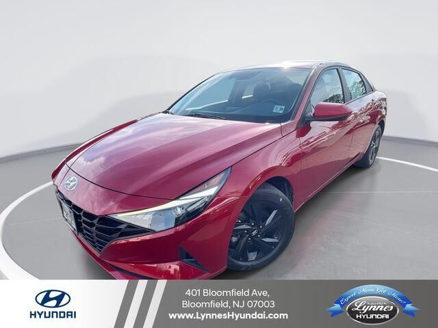 2023 Hyundai ELANTRA SEL — photo 1 of 20
