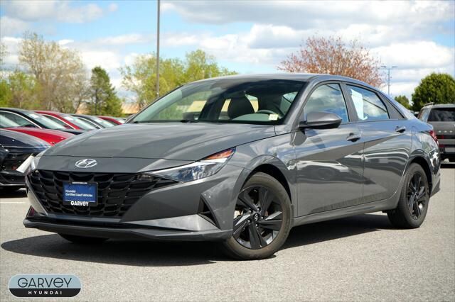 2023 Hyundai ELANTRA SEL — photo 1 of 26