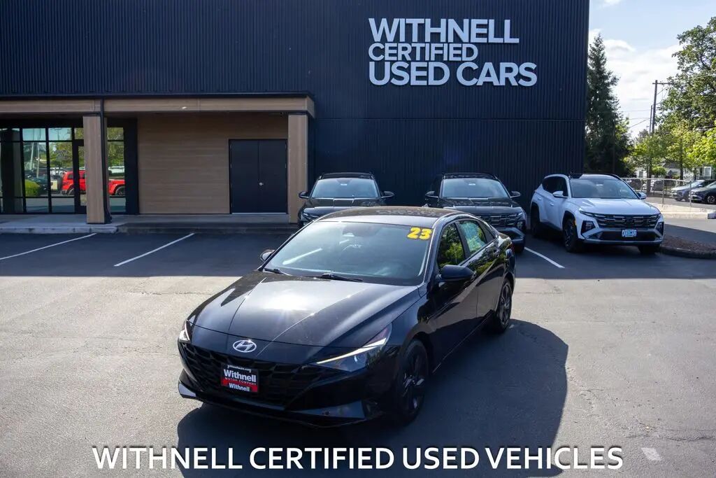 2023 Hyundai ELANTRA SEL — photo 1 of 13