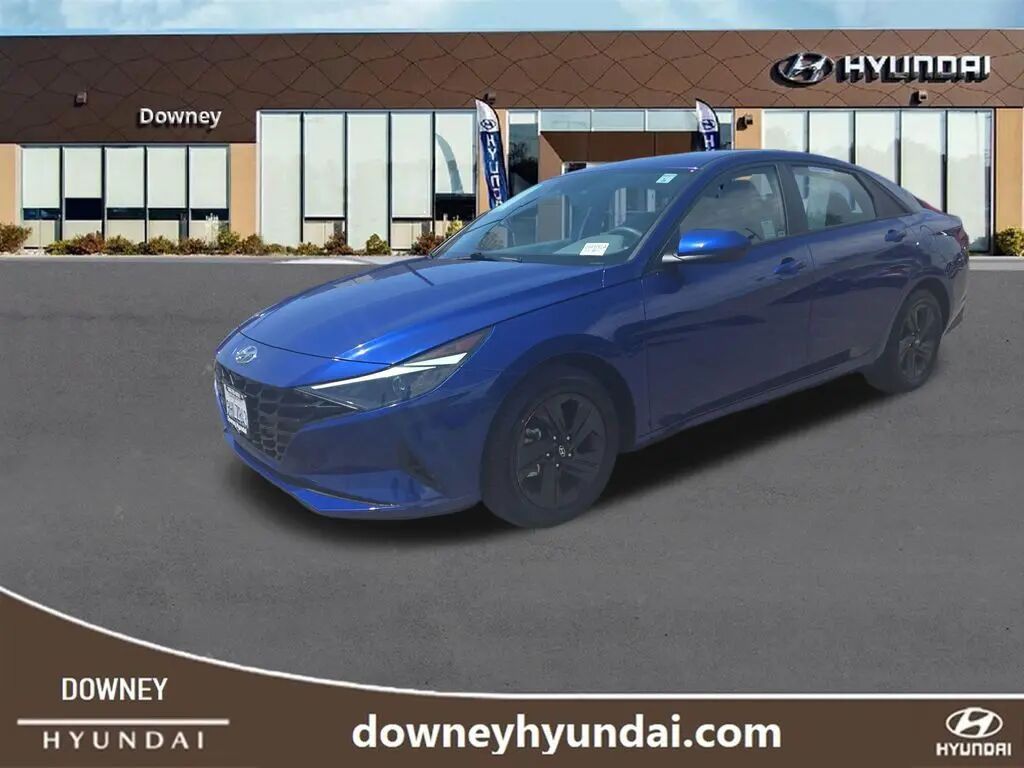 2023 Hyundai ELANTRA SEL — photo 1 of 26