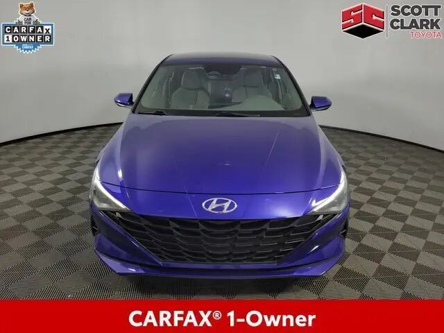 2023 Hyundai ELANTRA SEL — photo 1 of 13
