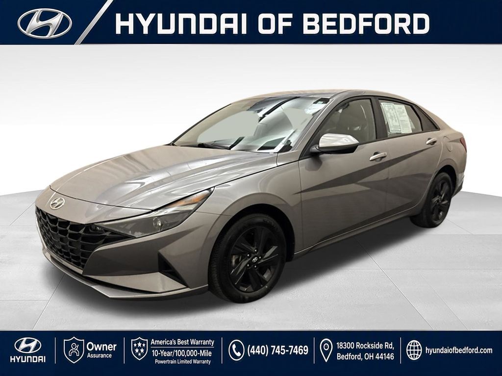 2023 Hyundai Elantra SEL — photo 1 of 1