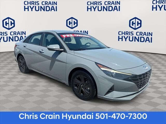 2022 Hyundai ELANTRA SEL — photo 1 of 26